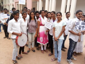 AMBEDKAR COLLEGE - EDUCATION AWARENESS PROGRAMME & STREET PLAY AT BASTHI 07-02-2018 (16)